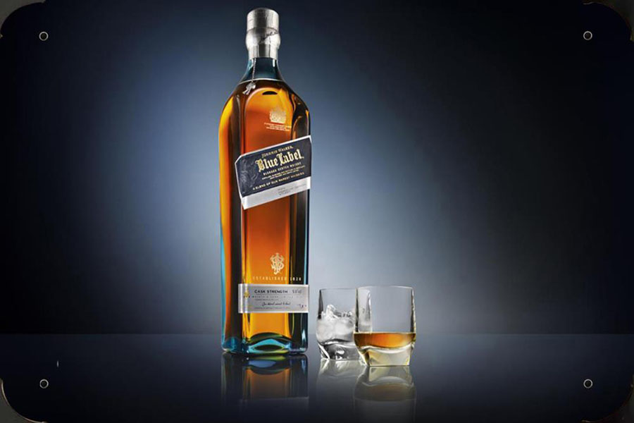 Johnnie-Walker-Whiskey-Blue-Label